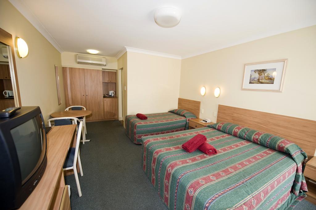 Colonial Court Motor Inn Kempsey Zimmer foto